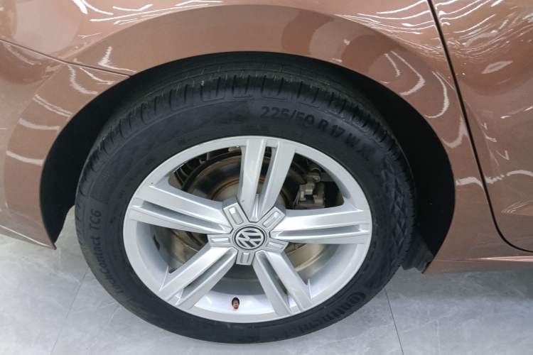 Used Volkswagen Lamando 2018 280TSI DSG Comfort Edition
