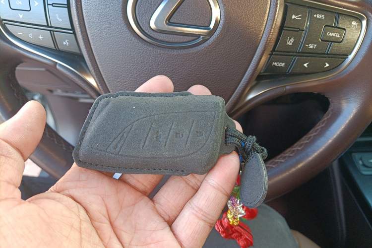 Used Lexus ES 2020 200 Excellence Edition
