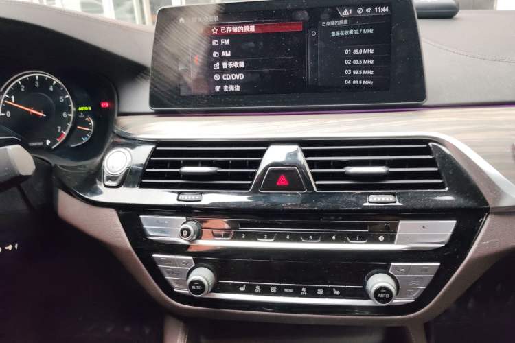 Used BMW 5 Series 2018 Revised Version 530Li Leading Edition Luxury Package