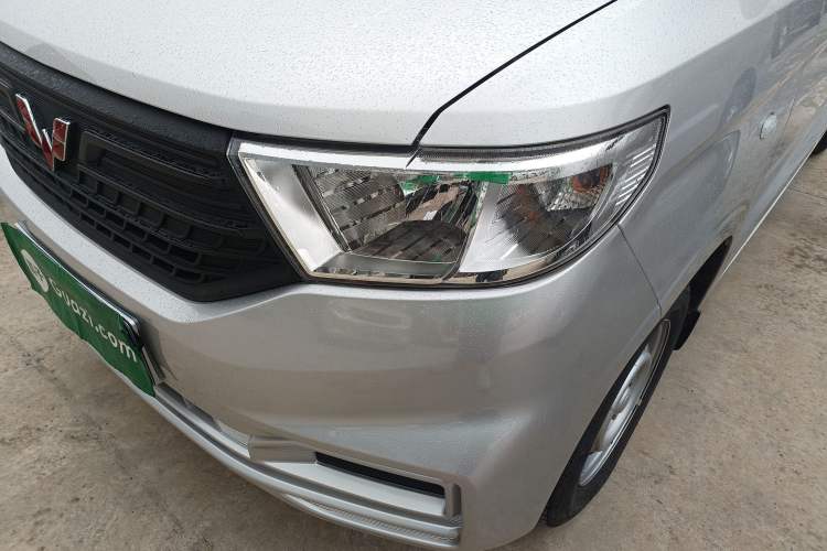 Used Wuling Hongguang V 2022 1.5L Jingqu Edition Electric-Assist LAR