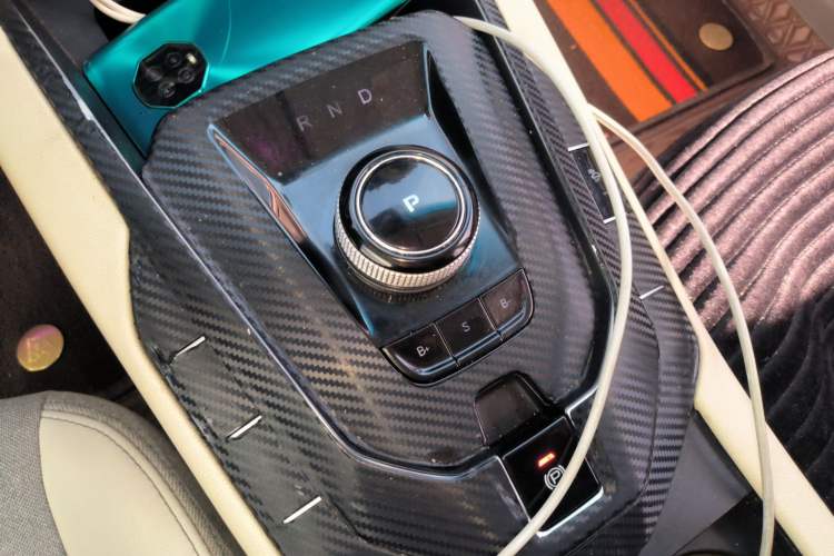 Used BAIC Beijing EU5 2018 R500 Smart Wind Edition Gear Lever