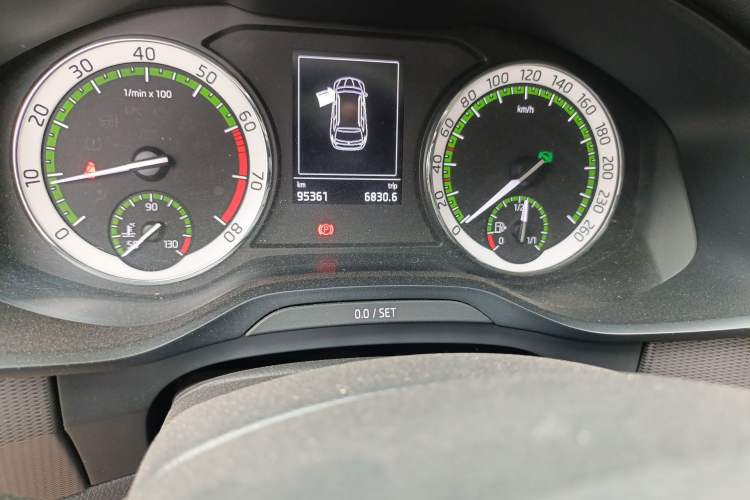 Used Skoda Kodiaq 2018 Facelifted TSI330 5-Seater Two-Wheel-Drive Comfort Edition
