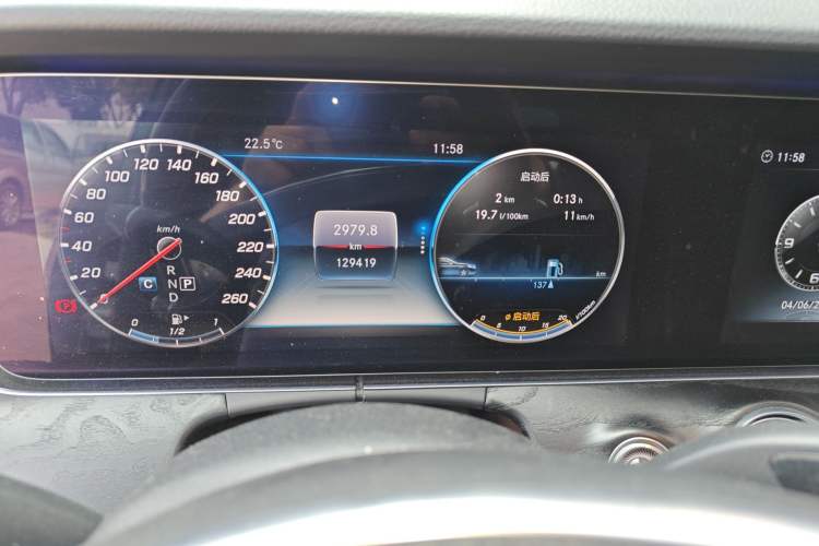 Used Mercedes-Benz E-Class 2018 Restyled E 300 L Sporty and Stylish Edition Instrument Cluster
