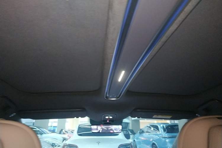 Used Nio ET9 2025 100kWh Signature Edition
