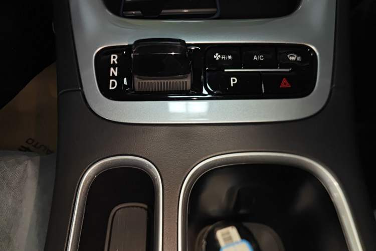 Used Geely Galaxy Geome 2025 410 km Free Version
