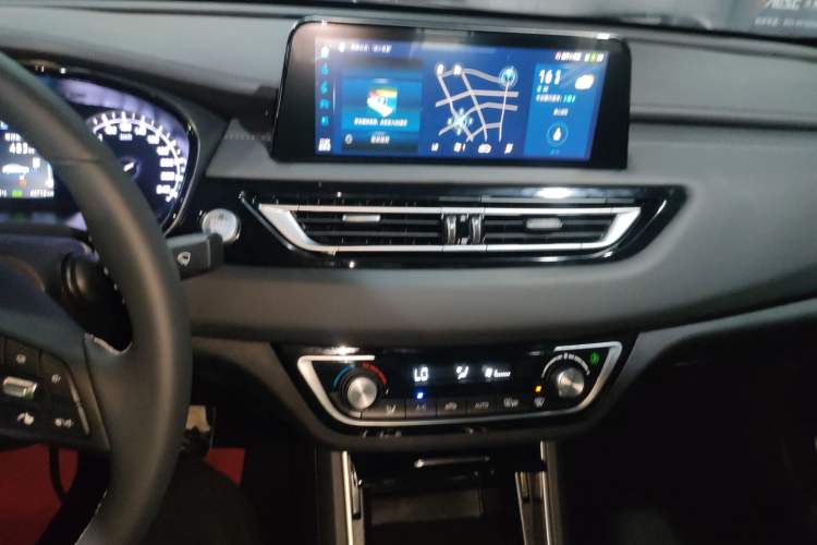 Used CHANGAN Ruicheng CC 2022 Blue Whale Edition 1.5T DCT Luxury Model Audio And AC Panel