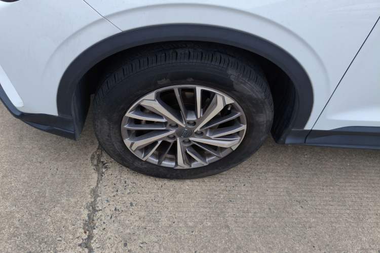 Used Geely Auto Coolray 2021 1.4T DCT Platinum Edition Left Front Wheel Hub