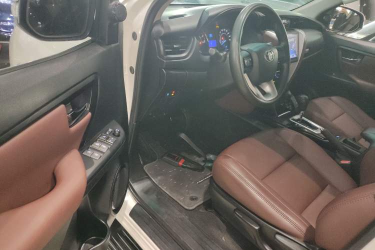 Used Toyota Fortuner 2016 2.7L Middle East Version