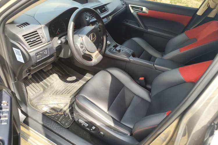 Used Lexus CT 2017 CT200h Comfort Edition Monochrome China VI