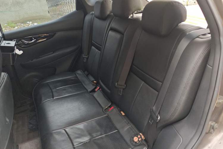 Used Nissan Qashqai 2016 2.0L CVT Elite Edition Left Rear Seat