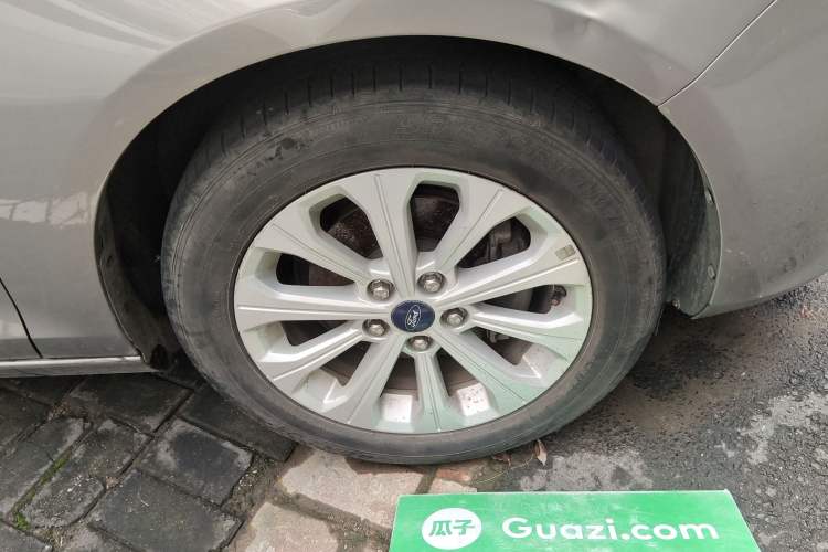 Used Ford Escort 2015 1.5L Automatic Fashion Model