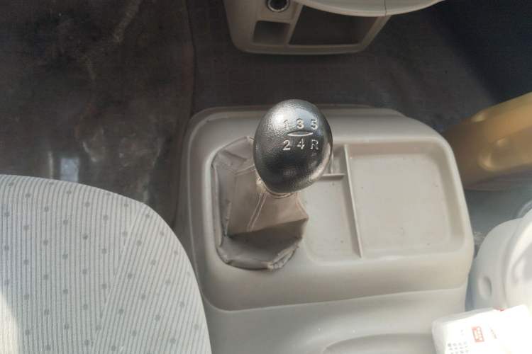 Used JAC Group Refine 2011 2.4L Government Procurement Version Manual Luxury Trim
