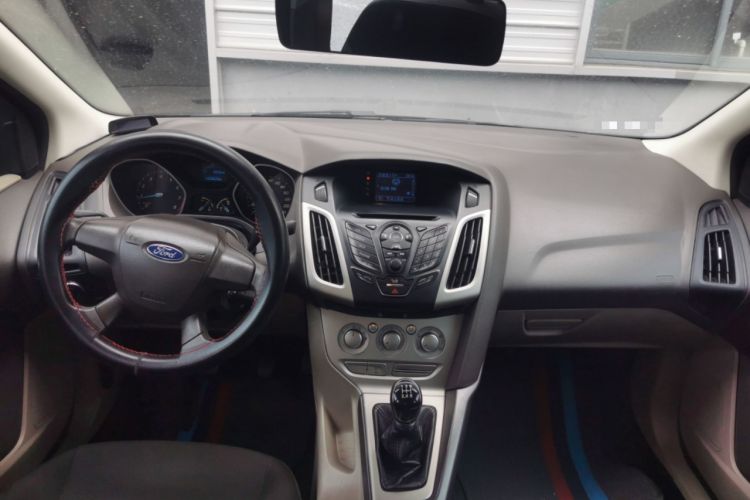 Used Ford Focus 2012 Sedan 1.6L Manual Comfort Model