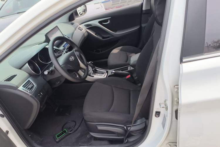Used Hyundai Elantra (5th Generation / Langdong) 2015 1.6L Automatic Leading Model Left Front Seat