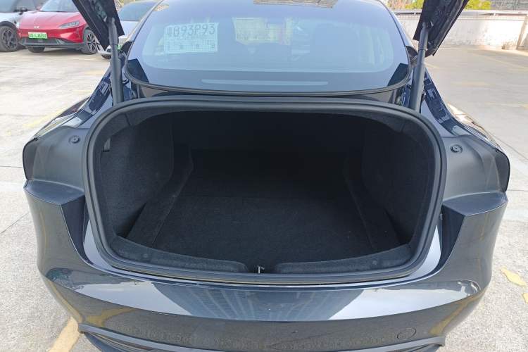 Used Tesla Model 3 2023 Long-Range All-Wheel-Drive Version