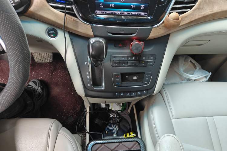 Used Buick GL8 2018 ES 28T Comfort Model China VI Standard