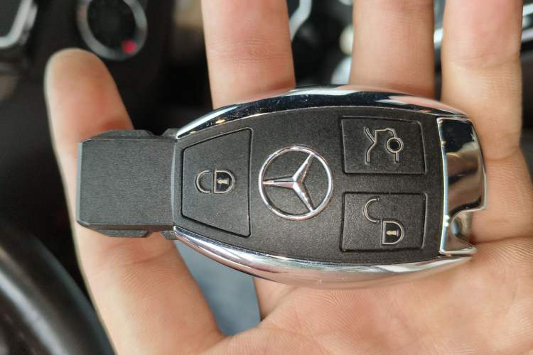 Used Mercedes-Benz GLE 2018 GLE 320 4MATIC Dynamic Edition Collector's Edition Vehicle Key