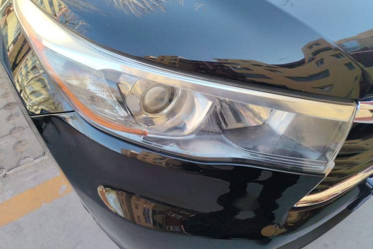 Used Toyota Highlander 2015 2.0T Four-Wheel Drive Luxury Edition 7-Seater Right Front Headlight