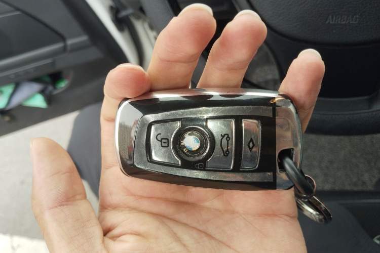 Used BMW 5 Series 2013 525Li Luxury Model