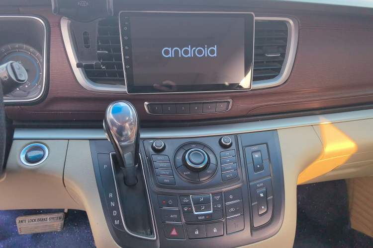 Used Buick GL8 2015 2.4L Luxury Business Premium Edition
