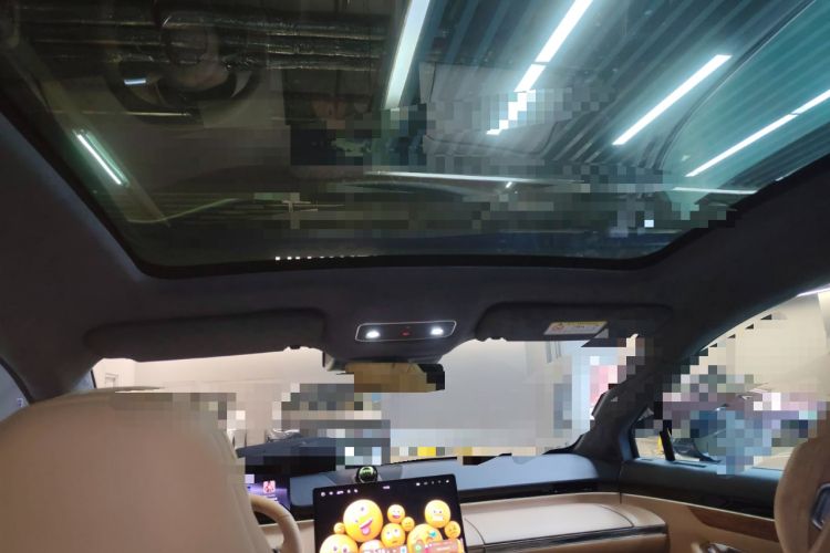 Used Hima Luxeed R7 2024 All-Electric 667 km Max
