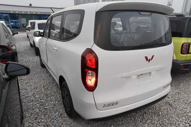 Used Wuling Hongguang New Energy 2025 Extended-Range Hybrid 50KM Comfort Version
