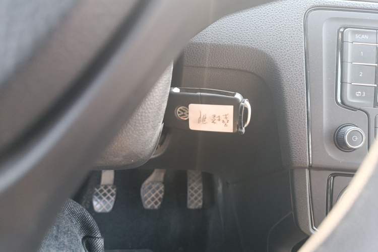 Used Volkswagen Santana 2019 1.5L Manual Fashion Edition China VI Standard Vehicle Key