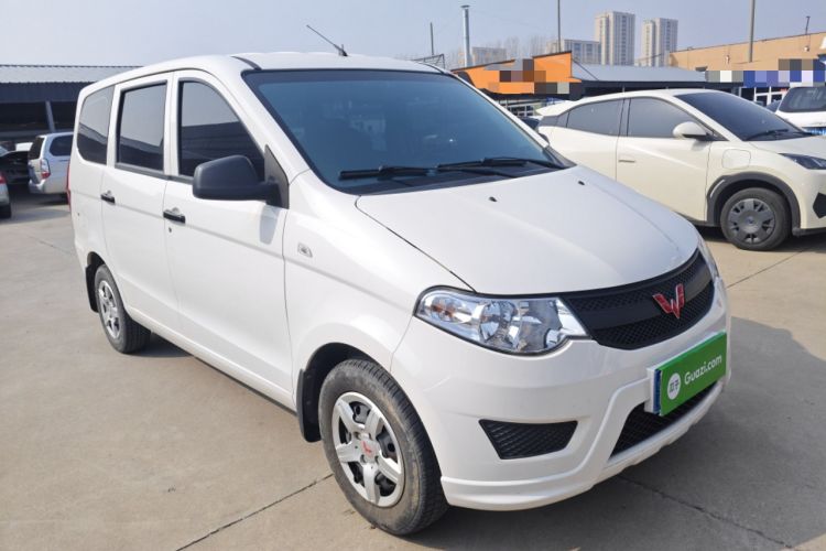 Used Wuling Hongguang 2020 1.2L S Base Model China VI LSI Front Right 45 Deg