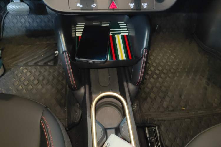 Used MINI Electric MINI COOPER 2025 452km COOPER SE Spring by the Sea Limited Edition
