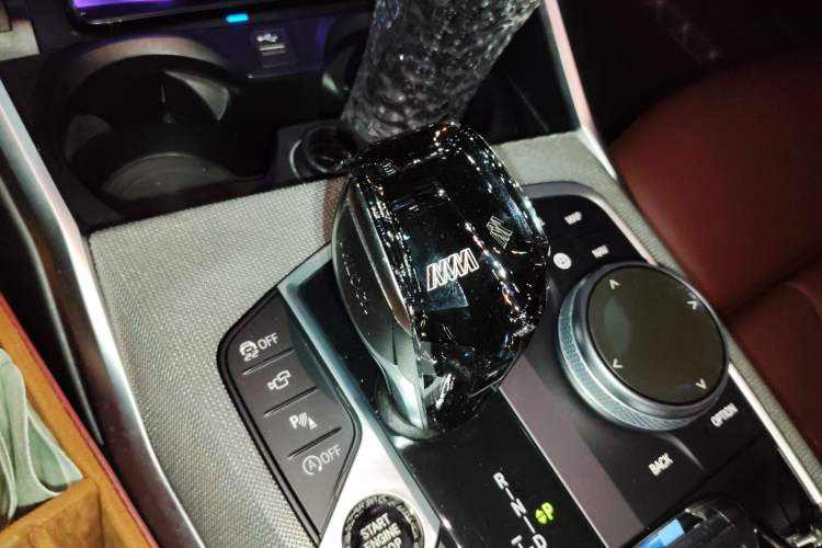 Used BMW 4 Series 2022 Second Facelift 430i Convertible M Sport Night Edition Package Gear Lever