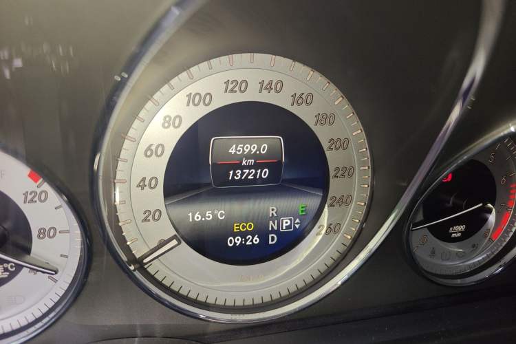 Used Mercedes-Benz GLK-Class 2015 GLK 260 4MATIC Fashion Edition Ultimate Version
