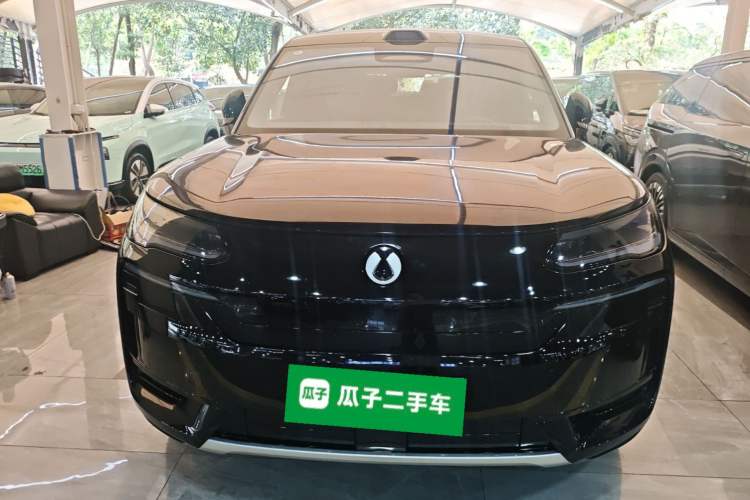 Used Denza N9 2025 Flagship Model Front