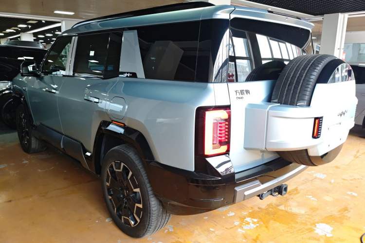 Used Formula Leopard 8 2025 Smart & Brave Flagship Edition 7 Seats Rear Left 45 Deg