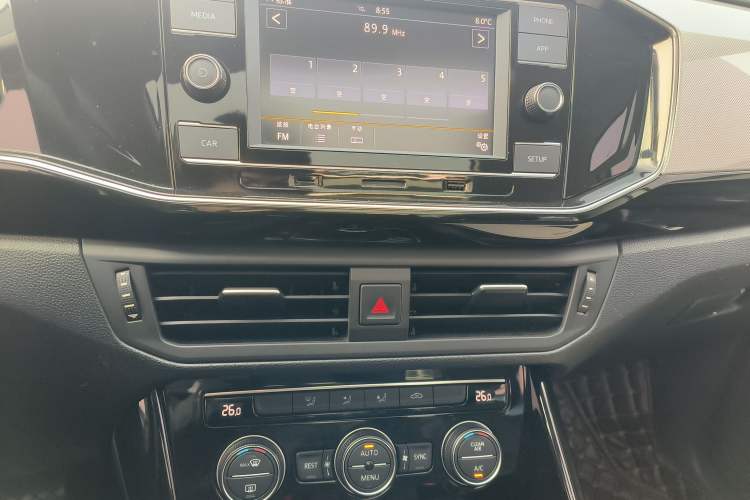 Used Volkswagen Tayron 2019 330TSI Four-Wheel Drive Luxury Version China VI Standard Audio And AC Panel