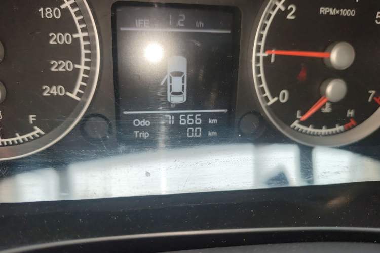 Used Brilliance Junjie 2011 1.6L Manual New Generation Model