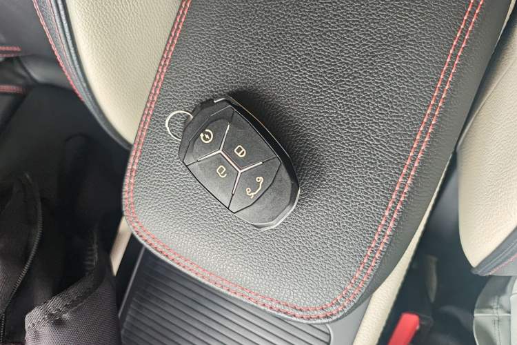 Used Lynk & Co 02 2018 1.5T DCT Two-Wheel Drive Zhaopu Version China V Standard Interior 1