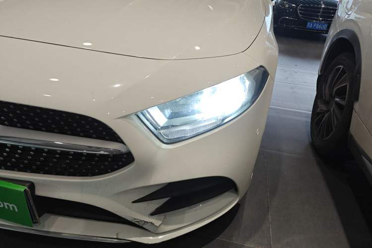 Used Mercedes-Benz A-Class 2020 A 180 L Sport Sedan Left Front Headlight