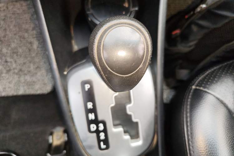 Used Kia K2 2015 Sedan 1.4L Automatic GLS