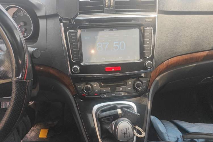 Used Haval H6 2014 Sport Version 1.5T Manual Two-Wheel Drive Elite Edition
