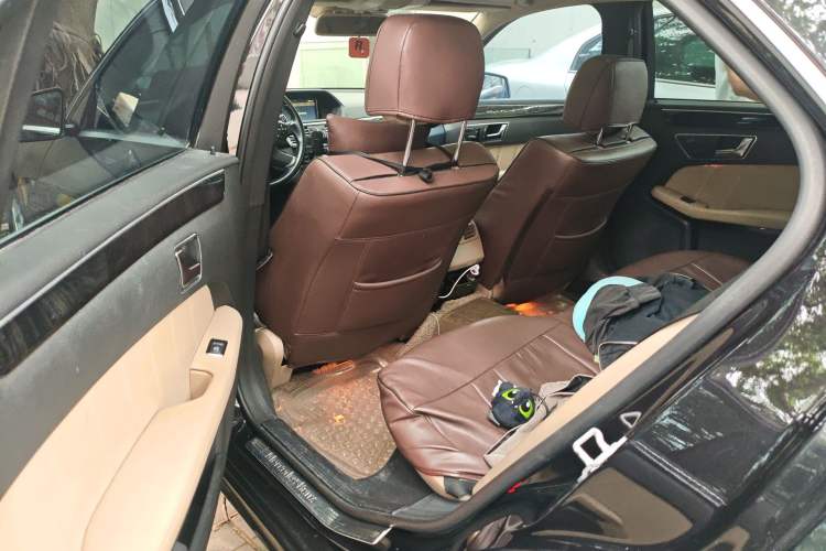 Used Mercedes-Benz E-Class 2012 E 260 L CGI Fashion Model Left Rear Seat