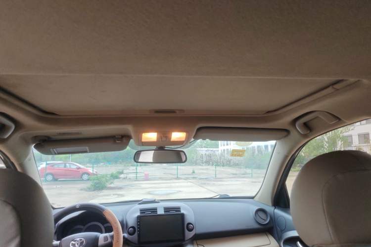 Used Toyota RAV4 2011 2.0L Automatic Luxury Edition Headliner