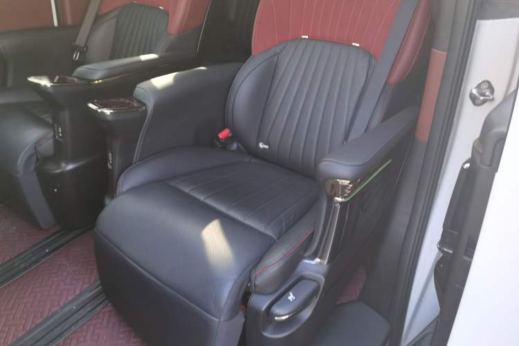 Used GAC Trumpchi M8 2023 Zongshi Series Dual-Motor Supreme Edition