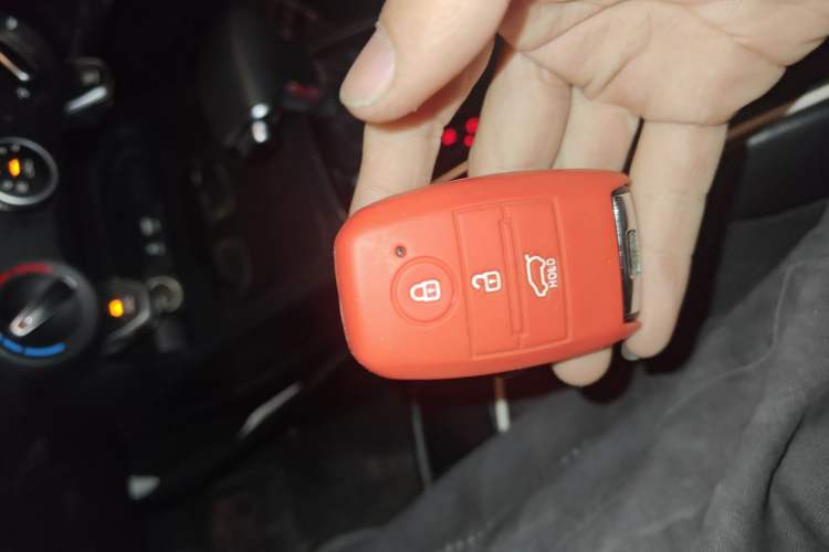 Used Kia KX Cross 2017 1.4L AT GLS