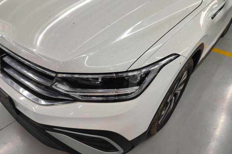 Used Volkswagen Tiguan L 2024 330TSI Automatic Two-Wheel Drive Smart Edition Left Front Headlight