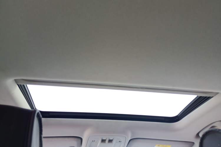 Used Chevrolet Cruze 2018 Revised Version 320 Automatic Pioneer Edition Headliner