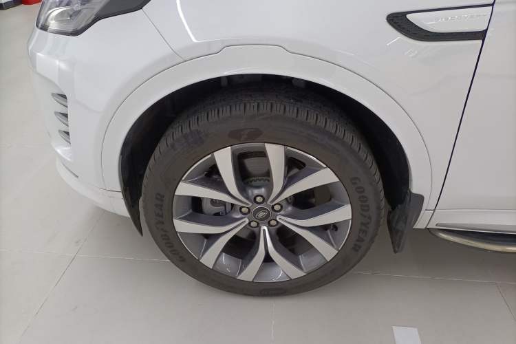 Used Land Rover Discovery Sport 2025 249 PS Performance Tech Edition
