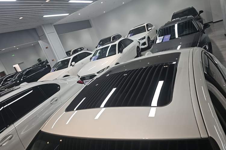 Used BMW 3 Series 2025 325Li M Sport Package Roof