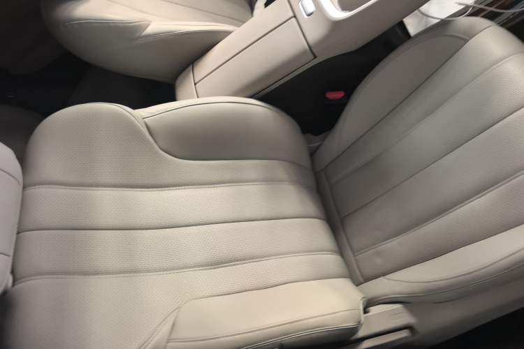 Used AION UT 2025 330 Starlight Edition