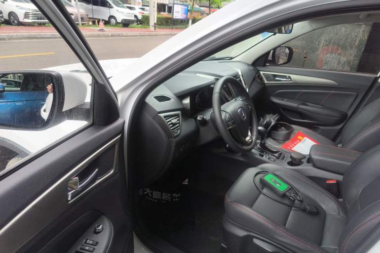 Used CHANGAN CS75 2016 1.8T Automatic Elite Model China V Standard Driver Seat