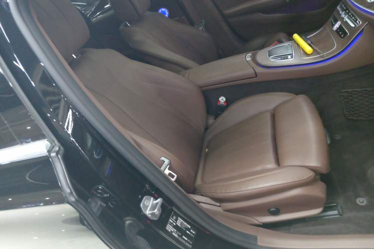 Used Mercedes-Benz E-Class 2019 E 200 L
